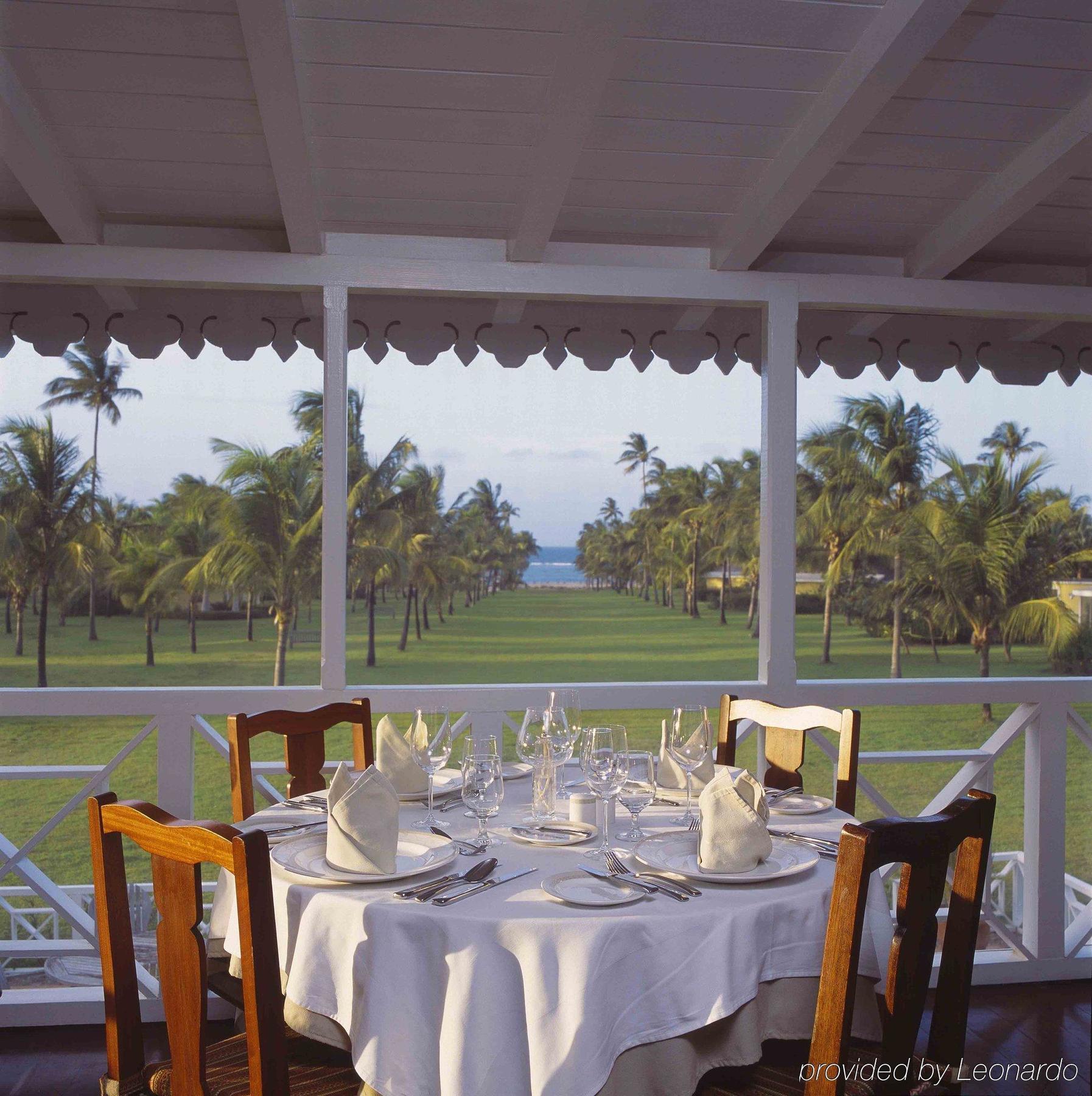 Nisbet Plantation Beach Club Newcastle Village Restaurante foto